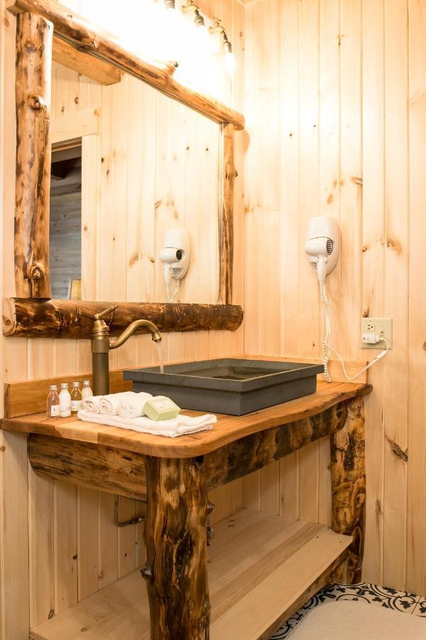 Coblentz Country By Amish Country Hotel Berlin